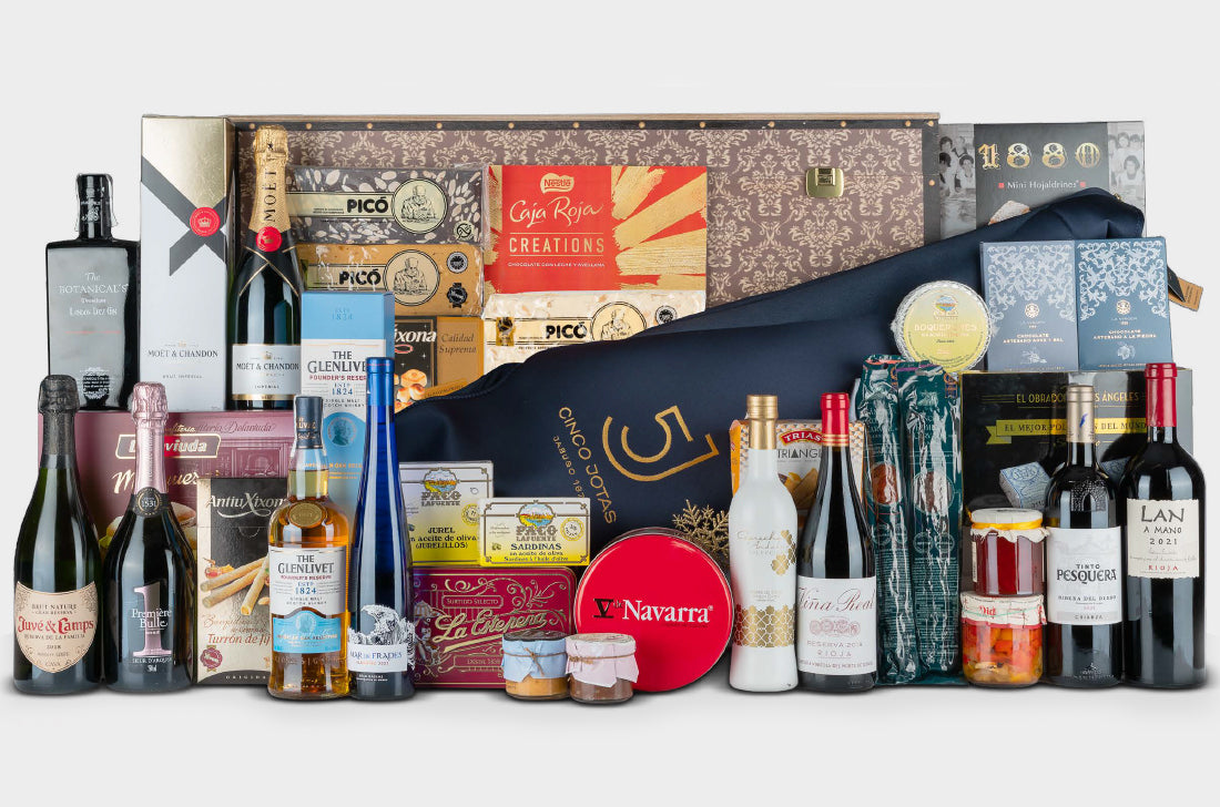 Lote Gourmet Navideño Nº 51 – Exclusiva Edición Premium con Jamón 100% Ibérico Cinco Jotas, Champagne Moët & Chandon y Whisky The Glenlivet